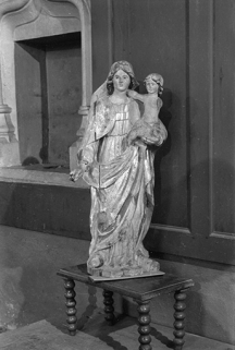 Statue de Vierge à l'Enfant, bois peint doré, XVIIe siècle : vue de face. © Région Bourgogne-Franche-Comté, Inventaire du patrimoine