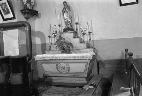 Autel latéral sud, bois peint, XIXe siècle : vue d'ensemble. © Région Bourgogne-Franche-Comté, Inventaire du patrimoine