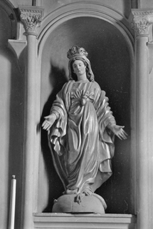 Statue de la Vierge en bois doré et peint, 19ème siècle : vue de face © Région Bourgogne-Franche-Comté, Inventaire du patrimoine