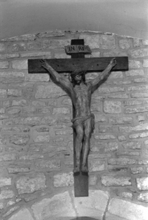 Christ en croix en bois, XVIIe ou XVIIIe siècle : vue de face © Région Bourgogne-Franche-Comté, Inventaire du patrimoine