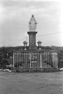Statue de la Vierge : vue d'ensemble. © Région Bourgogne-Franche-Comté, Inventaire du patrimoine