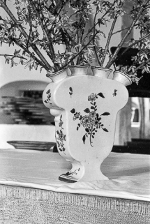 Vase à quatre embouchures : vue du revers. © Région Bourgogne-Franche-Comté, Inventaire du patrimoine