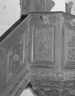 Détail : premier panneau de la cuve. © Région Bourgogne-Franche-Comté, Inventaire du patrimoine