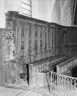 Partie gauche des stalles et lambris du choeur. © Région Bourgogne-Franche-Comté, Inventaire du patrimoine