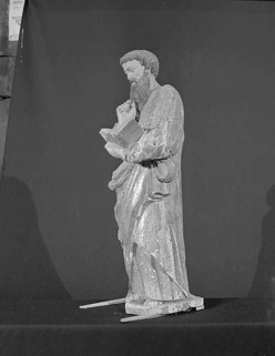 Saint Matthieu : trois quarts gauche. © Région Bourgogne-Franche-Comté, Inventaire du patrimoine