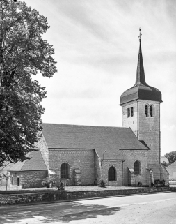 Extérieur : façade latérale gauche. © Région Bourgogne-Franche-Comté, Inventaire du patrimoine