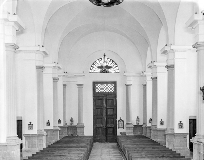 Intérieur: nef vue depuis le choeur. © Région Bourgogne-Franche-Comté, Inventaire du patrimoine