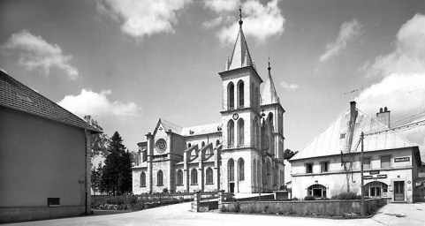 Vue d'ensemble de trois quarts gauche. © Région Bourgogne-Franche-Comté, Inventaire du patrimoine