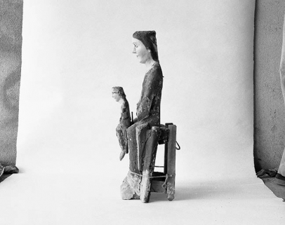 Vierge à l'Enfant : sans vêtement, profil gauche. © Région Bourgogne-Franche-Comté, Inventaire du patrimoine