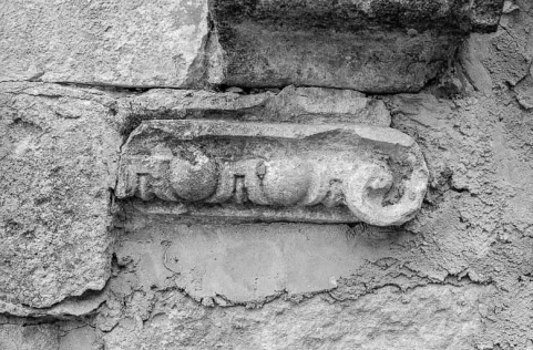 Fragments de chapiteau. © Région Bourgogne-Franche-Comté, Inventaire du patrimoine