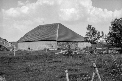 Ferme, cadastrée 1938 F 62 : façade postérieure. © Région Bourgogne-Franche-Comté, Inventaire du patrimoine