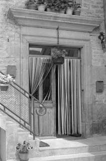 Ferme située 15 rue Anatole Maillard : porte d'entrée. La ferme a brûlé dans les années 1980 ; une maison neuve a été construite sur son emplacement. © Région Bourgogne-Franche-Comté, Inventaire du patrimoine