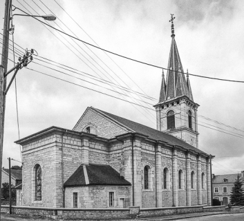Façade latérale droite et chevet. © Région Bourgogne-Franche-Comté, Inventaire du patrimoine