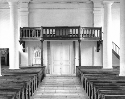 Vue d'ensemble de la tribune. © Région Bourgogne-Franche-Comté, Inventaire du patrimoine