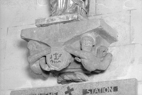 Console, 2ème travée, mur gauche. © Région Bourgogne-Franche-Comté, Inventaire du patrimoine