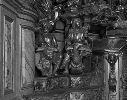 Statues du tabernacle : saint Marc et saint Jean. © Région Bourgogne-Franche-Comté, Inventaire du patrimoine