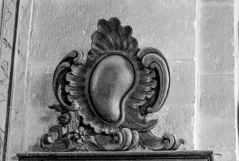 Cartouche des boiseries de la nef. © Région Bourgogne-Franche-Comté, Inventaire du patrimoine