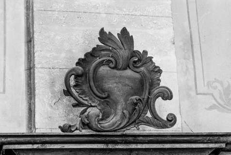 Cartouche des boiseries de la nef. © Région Bourgogne-Franche-Comté, Inventaire du patrimoine