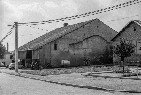 Ferme cadastrée 1972 ZM 73a : façades postérieure et latérale droite © Région Bourgogne-Franche-Comté, Inventaire du patrimoine