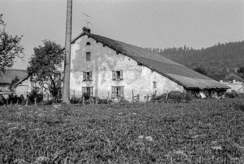 Ferme : façades antérieure et latérale droite. © Région Bourgogne-Franche-Comté, Inventaire du patrimoine
