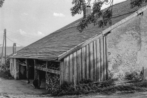 Façades postérieure et latérale droite. © Région Bourgogne-Franche-Comté, Inventaire du patrimoine