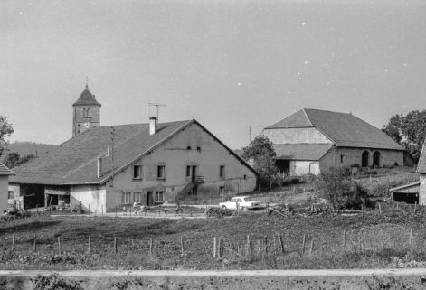 Ferme située rue de l'Eglise, cadastrée 1945 D 120-123 © Région Bourgogne-Franche-Comté, Inventaire du patrimoine
