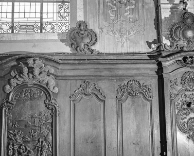 Détail de la partie haute des boiseries, côté droit. © Région Bourgogne-Franche-Comté, Inventaire du patrimoine