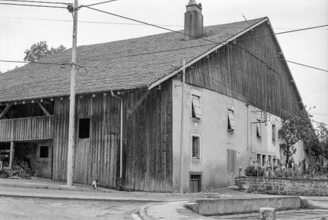 Façades antérieure et latérale gauche. © Région Bourgogne-Franche-Comté, Inventaire du patrimoine