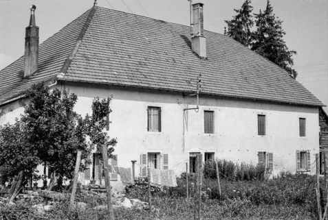 Ferme cadastrée 1964 D 25, 31, 31 bis, 33 : façade antérieure. © Région Bourgogne-Franche-Comté, Inventaire du patrimoine