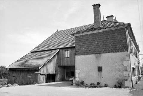 Ferme cadastrée 1962 E 80 : façade postérieure. © Région Bourgogne-Franche-Comté, Inventaire du patrimoine