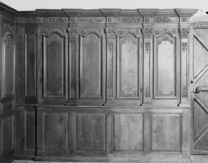 Lambris du mur nord de la sacristie. © Région Bourgogne-Franche-Comté, Inventaire du patrimoine