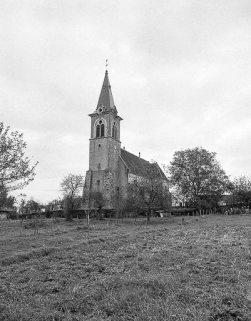 Façades antérieure et latérale droite. © Région Bourgogne-Franche-Comté, Inventaire du patrimoine