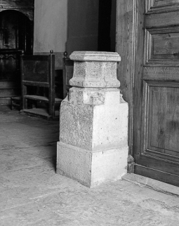 Vue d'un bénitier. © Région Bourgogne-Franche-Comté, Inventaire du patrimoine