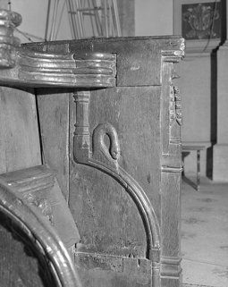 Stalles nord : jouée est du deuxième groupe des stalles basses, face interne. © Région Bourgogne-Franche-Comté, Inventaire du patrimoine