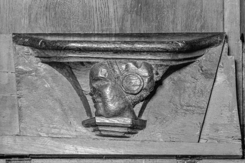 Stalles nord, n° 22, miséricorde. © Région Bourgogne-Franche-Comté, Inventaire du patrimoine