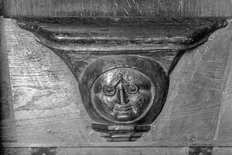 Stalles nord, n° 24, miséricorde. © Région Bourgogne-Franche-Comté, Inventaire du patrimoine