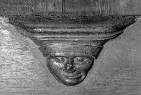 Stalles nord, n° 25, miséricorde. © Région Bourgogne-Franche-Comté, Inventaire du patrimoine