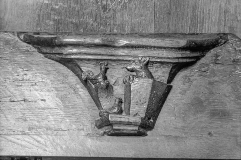 Stalles nord, n° 17, miséricorde. © Région Bourgogne-Franche-Comté, Inventaire du patrimoine