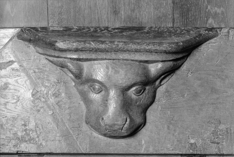 Stalles sud, n° 13, miséricorde. © Région Bourgogne-Franche-Comté, Inventaire du patrimoine