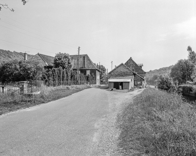 Chemin de halage le long du canal du Rhône au Rhin. © Région Bourgogne-Franche-Comté, Inventaire du patrimoine