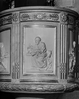 Détail de la cuve : panneau saint Luc. © Région Bourgogne-Franche-Comté, Inventaire du patrimoine