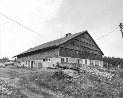 Façades antérieure et latérale. © Région Bourgogne-Franche-Comté, Inventaire du patrimoine