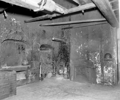 Intérieur : "tué" gauche. © Région Bourgogne-Franche-Comté, Inventaire du patrimoine Intérieur : "tué" gauche. © Région Bourgogne-Franche-Comté, Inventaire du patrimoine