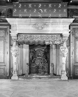 Intérieur : cheminée. © Région Bourgogne-Franche-Comté, Inventaire du patrimoine