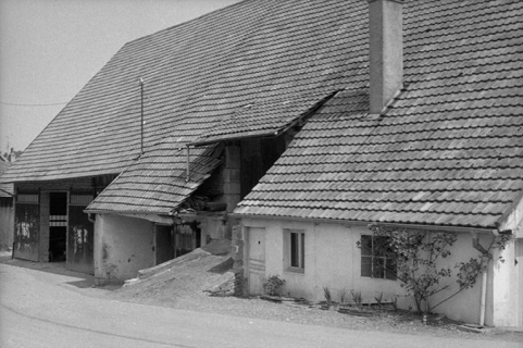 Ferme située à l'angle de la rue du Chalet et de la Grande Rue : façade donnant sur la rue du Chalet © Région Bourgogne-Franche-Comté, Inventaire du patrimoine