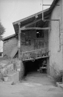 Façade latérale gauche : le pont de grange. © Région Bourgogne-Franche-Comté, Inventaire du patrimoine