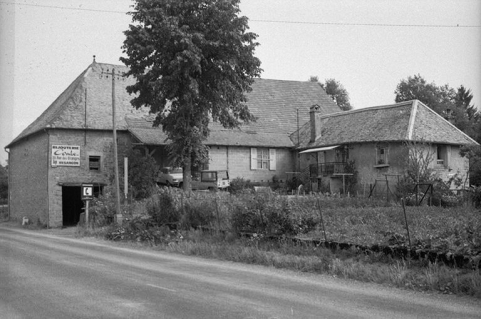 Ferme cadastrée 1965 ZM 2, située au lieudit Chez Barraguet (?) : vue générale. © Région Bourgogne-Franche-Comté, Inventaire du patrimoine