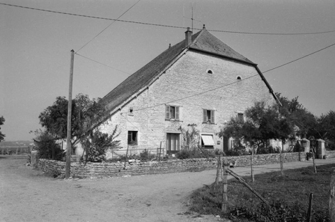 Ferme située rue du Camp : façade antérieure. © Région Bourgogne-Franche-Comté, Inventaire du patrimoine
