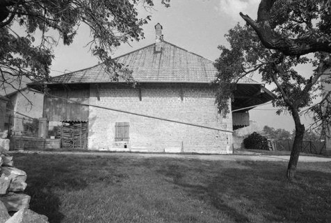Façade latérale droite des parties agricoles. © Région Bourgogne-Franche-Comté, Inventaire du patrimoine Façade latérale droite des parties agricoles. © Région Bourgogne-Franche-Comté, Inventaire du patrimoine