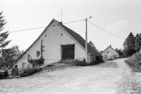Ferme située rue de la Fontaine : vue générale. © Région Bourgogne-Franche-Comté, Inventaire du patrimoine